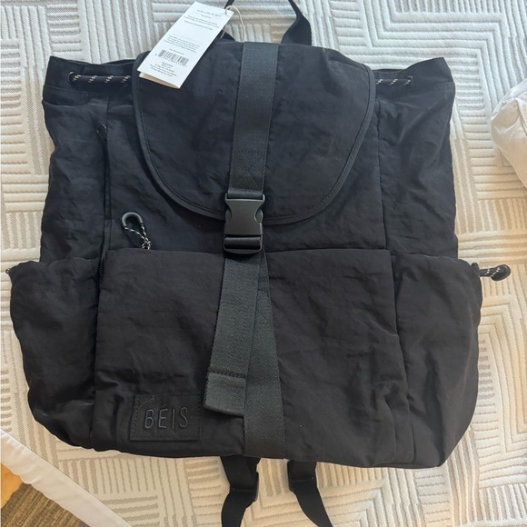 Black BEIS Backpack- new with tags - Picture 2 of 3